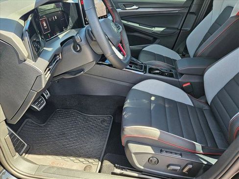 Certified 2025 Volkswagen GTI Autobahn FWD image 17