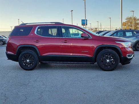 Used 2019 GMC Acadia SLT w/ LPO, Black Accent Package image 12