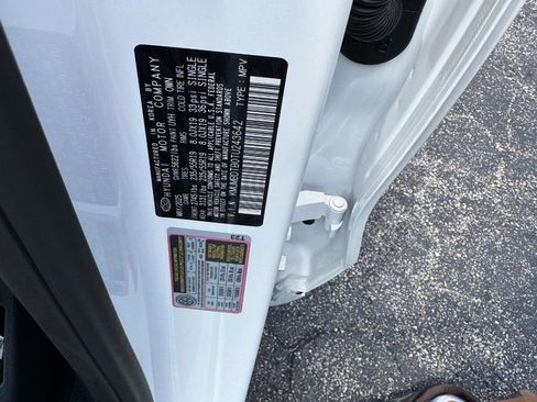 Certified 2026 Genesis GV70 2.5T Advanced image 19