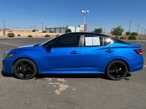 Certified 2024 Nissan Sentra SR FWD image 3