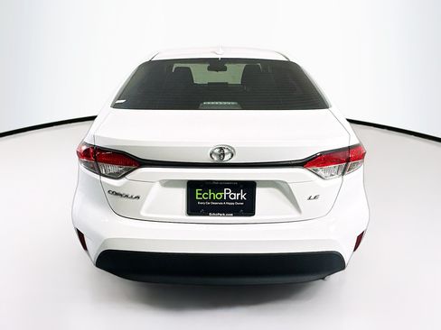 Used 2024 Toyota Corolla LE FWD image 7