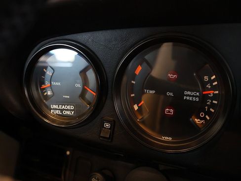 Used 1988 Porsche 911 Carrera RWD image 53