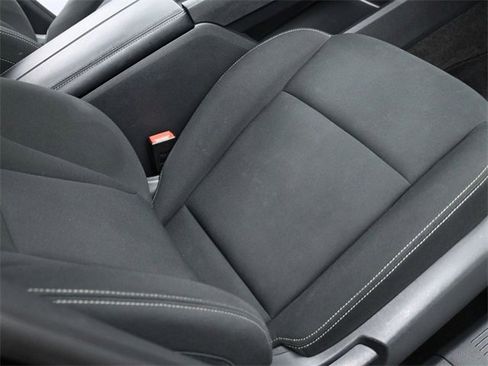 Used 2023 Nissan Rogue S image 34