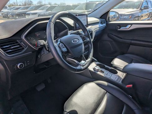 Used 2021 Ford Escape SEL image 9