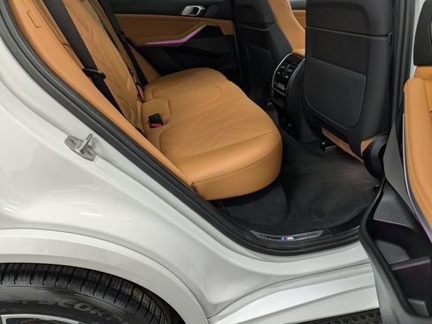 Used 2026 BMW X5 xDrive40i w/ M Sport Package AWD/4WD image 34