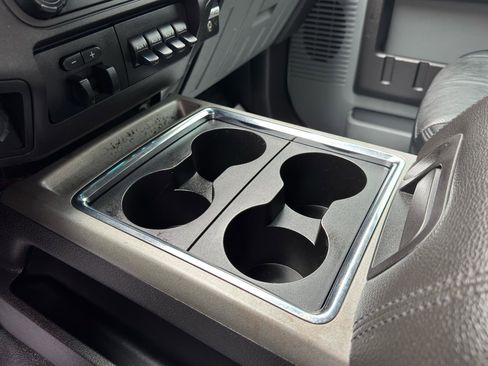 Used 2015 Ford F250 XL w/ Power Equipment Group image 34