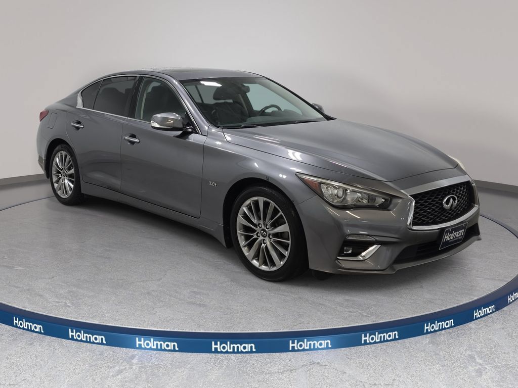Used 2019 INFINITI Q50 Luxe w/ Essential Package (3.0T Luxe) AWD/4WD image 3