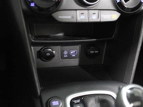 Used 2019 Hyundai Kona SEL w/ SEL Tech Package 02 image 13