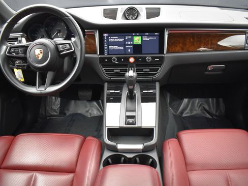 Used 2022 Porsche Macan AWD/4WD image 13
