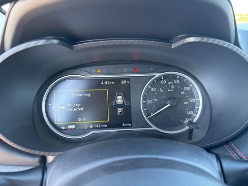 New 2025 Nissan Versa SR w/ Trunk Package image 14