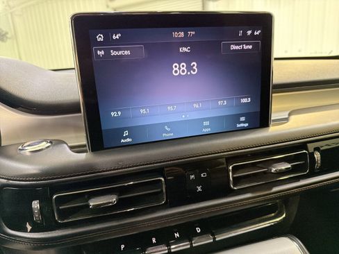 Used 2024 Lincoln Aviator 2WD image 17