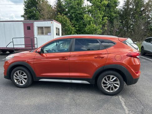 Used 2017 Hyundai Tucson SE AWD/4WD image 4