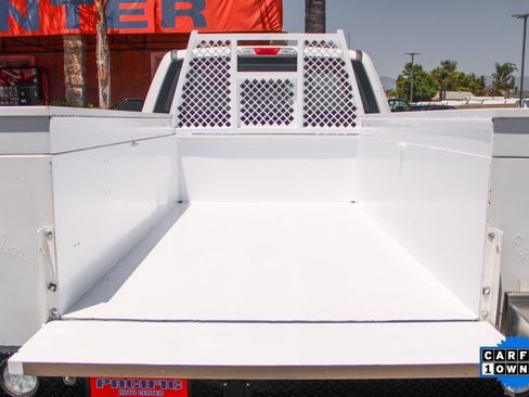 Used 2020 Ford F250 XL w/ Power Equipment Group image 8