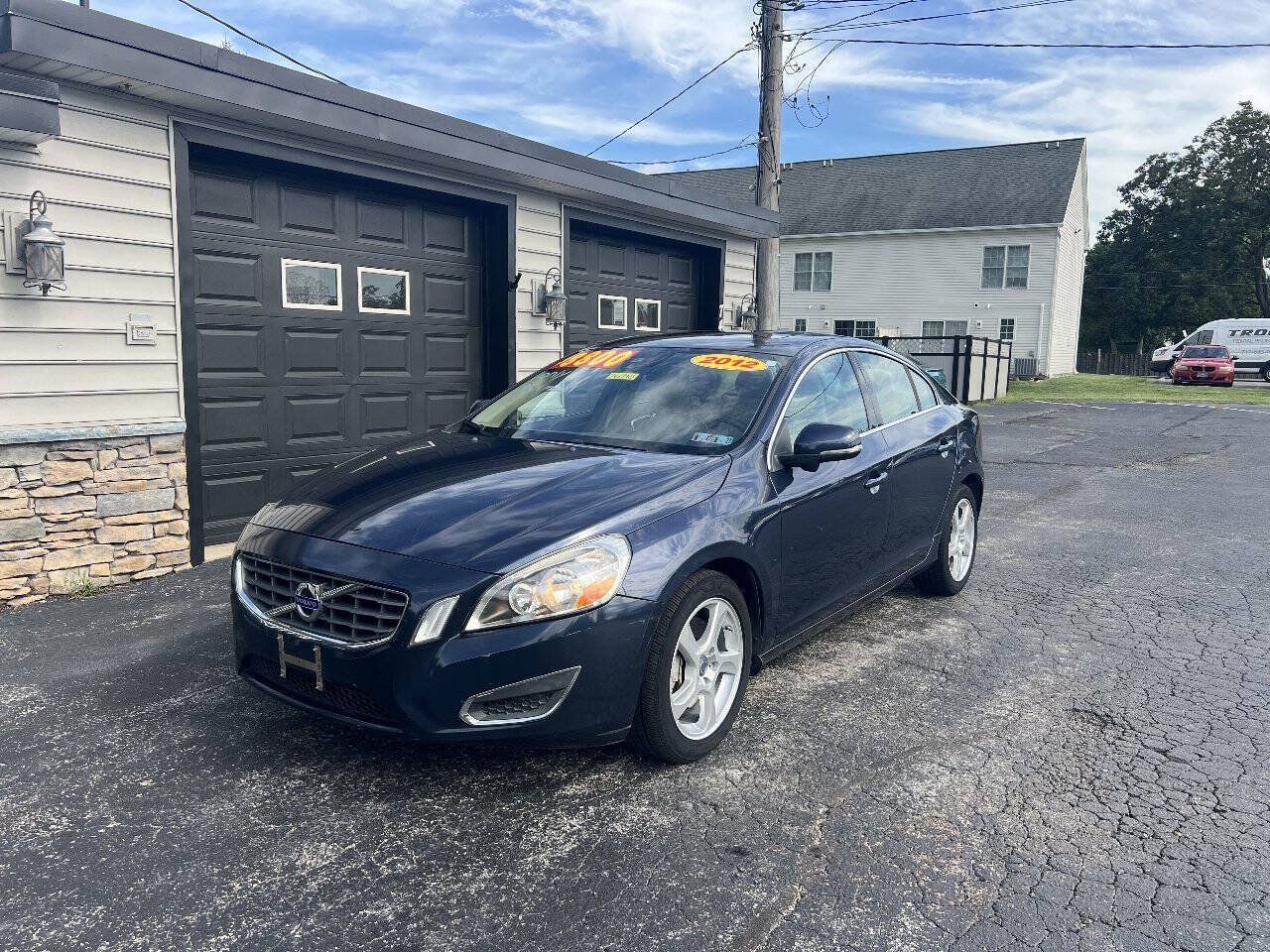 Used 2012 Volvo S60 T5 FWD image 1