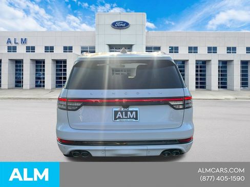 Used 2025 Lincoln Aviator Reserve w/ Equipment Group 201A AWD/4WD image 8