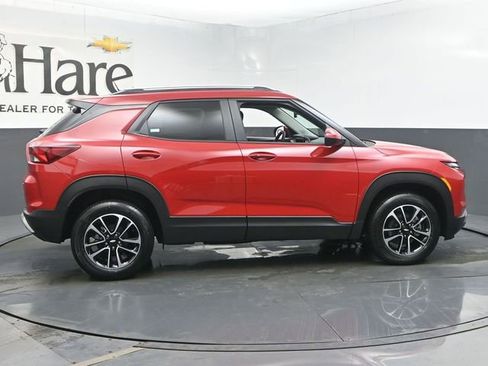 New 2026 Chevrolet TrailBlazer LT w/ Convenience Package AWD/4WD image 15