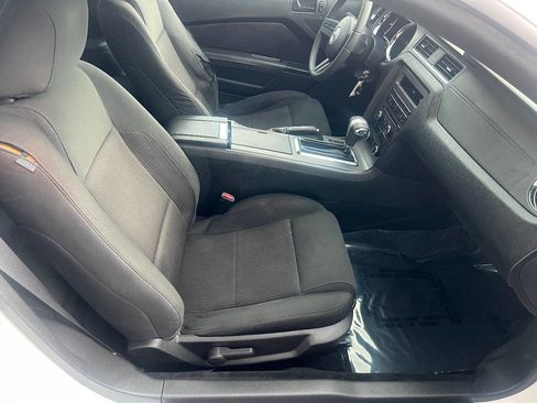 Used 2011 Ford Mustang Coupe w/ 101A Rapid Spec Order Code image 20