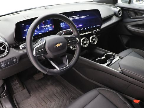 Used 2024 Chevrolet Blazer EV LT image 14