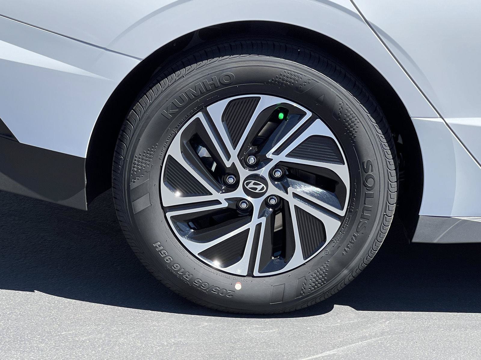 New 2026 Hyundai Sonata Blue FWD image 15