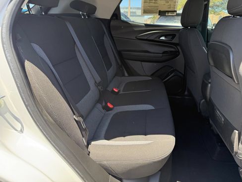 Used 2022 Chevrolet TrailBlazer LT w/ Convenience Package FWD image 34
