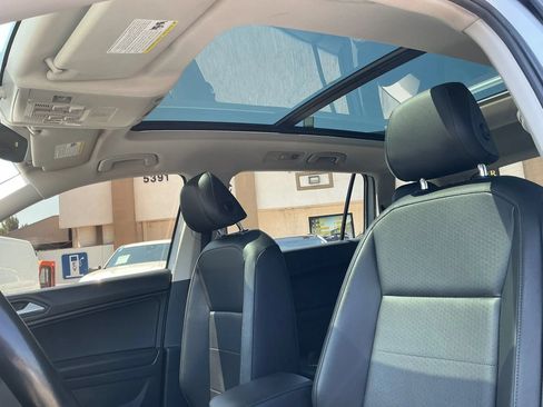 Used 2019 Volkswagen Tiguan SEL w/ 3rd Row Seat Package AWD/4WD image 30