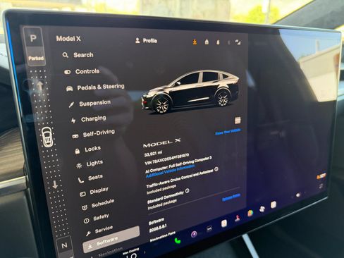 Used 2023 Tesla Model X AWD/4WD image 25
