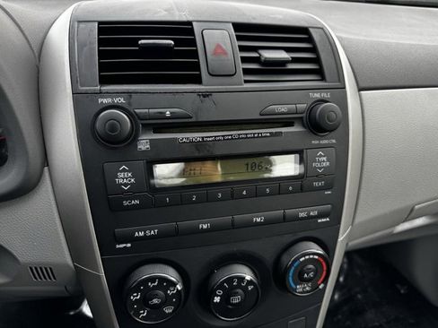 Used 2009 Toyota Corolla LE image 3