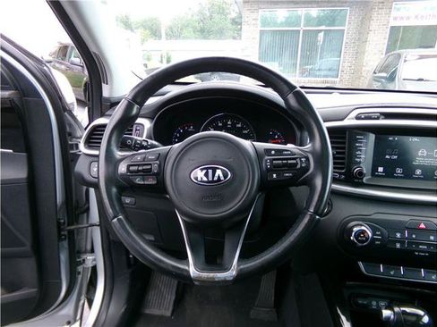 Used 2017 Kia Sorento EX w/ EX Advanced Touring Package AWD/4WD image 5