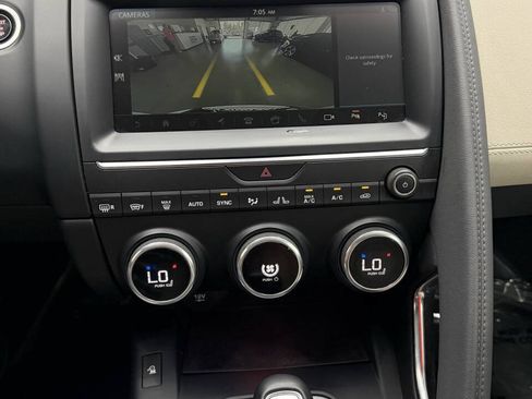 Used 2018 Jaguar E-PACE S AWD/4WD image 27