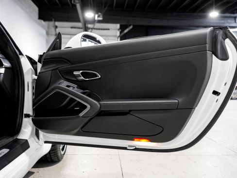 Used 2014 Porsche 911 Carrera image 26