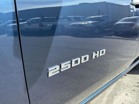 Used 2020 Chevrolet Silverado 2500 LTZ w/ LTZ Plus Package image 11