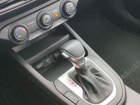 Used 2022 Kia Forte LXS image 28