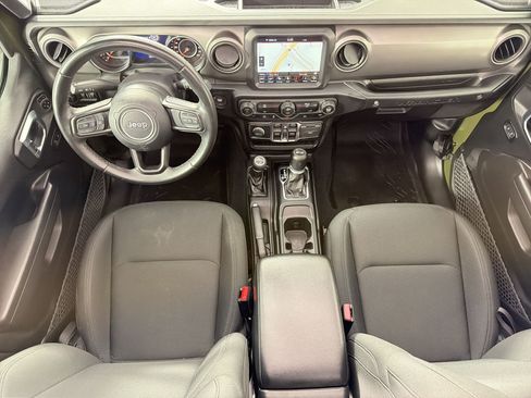 Used 2022 Jeep Wrangler Unlimited Willys image 16