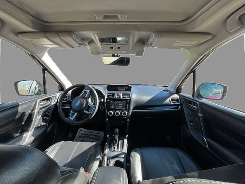 Used 2018 Subaru Forester 2.5i Touring w/ Popular Package #3B AWD/4WD image 9