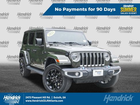 Used 2022 Jeep Wrangler Unlimited Sahara w/ Cold Weather Group AWD/4WD image 1
