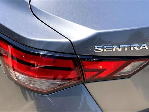 Used 2020 Nissan Sentra SV FWD image 28