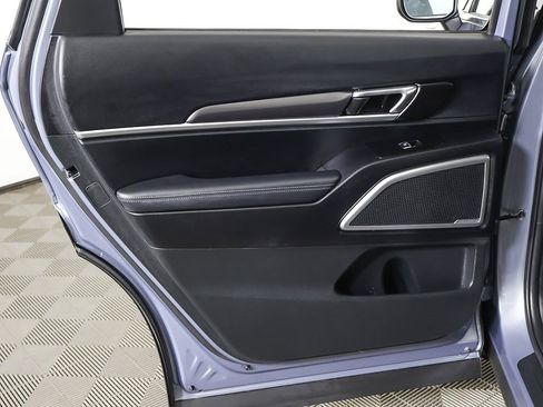 Used 2023 Kia Telluride S image 24