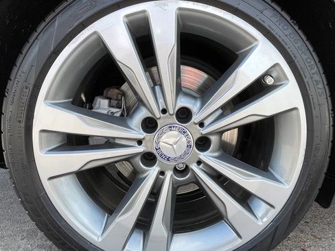 Used 2016 Mercedes-Benz E 400 Coupe image 13