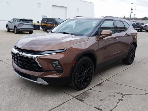 Used 2023 Chevrolet Blazer LT w/ LPO, Cargo Package FWD image 4