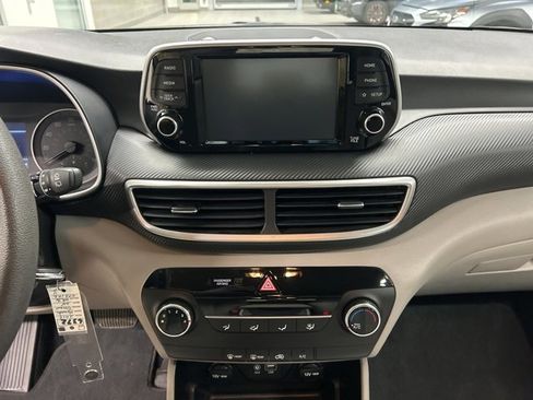 Used 2019 Hyundai Tucson SE image 17