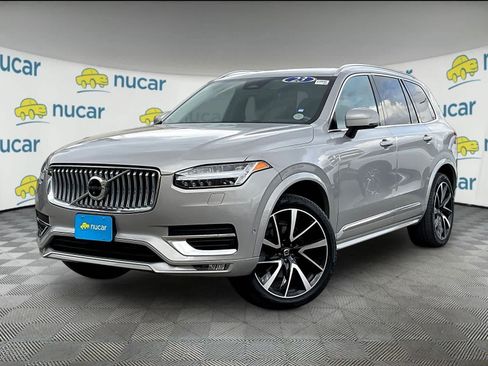 Used 2023 Volvo XC90 B6 Plus w/ Protection Package image 3