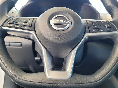 Used 2024 Nissan Sentra SV FWD image 12