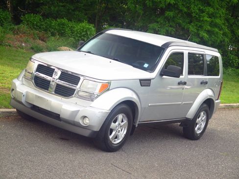 Used 2009 Dodge Nitro SE AWD/4WD image 24