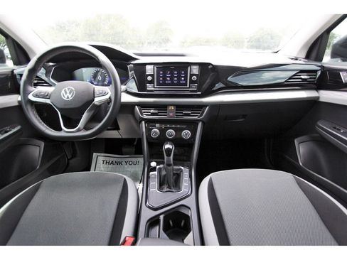 Certified 2024 Volkswagen Taos S w/ MDO Package FWD image 10