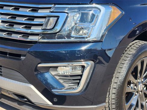 Used 2021 Ford Expedition Limited image 24