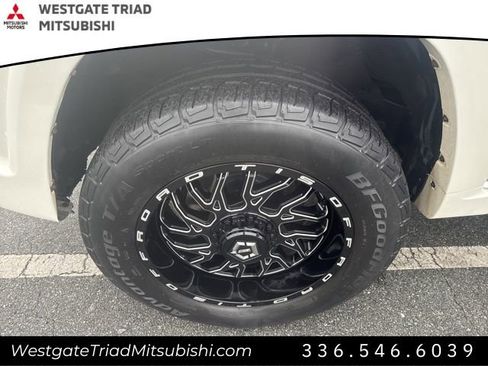 Used 2011 Toyota 4Runner SR5 image 5