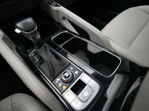 Used 2020 Kia Telluride S AWD/4WD image 16