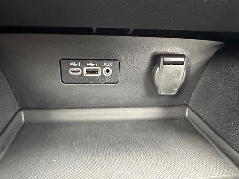 Used 2025 Nissan Altima 2.5 SV image 24