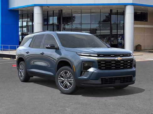 New 2026 Chevrolet Traverse LT image 7