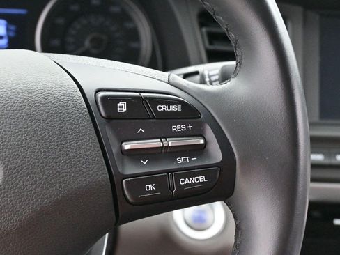 Used 2020 Hyundai Elantra Value Edition FWD image 17